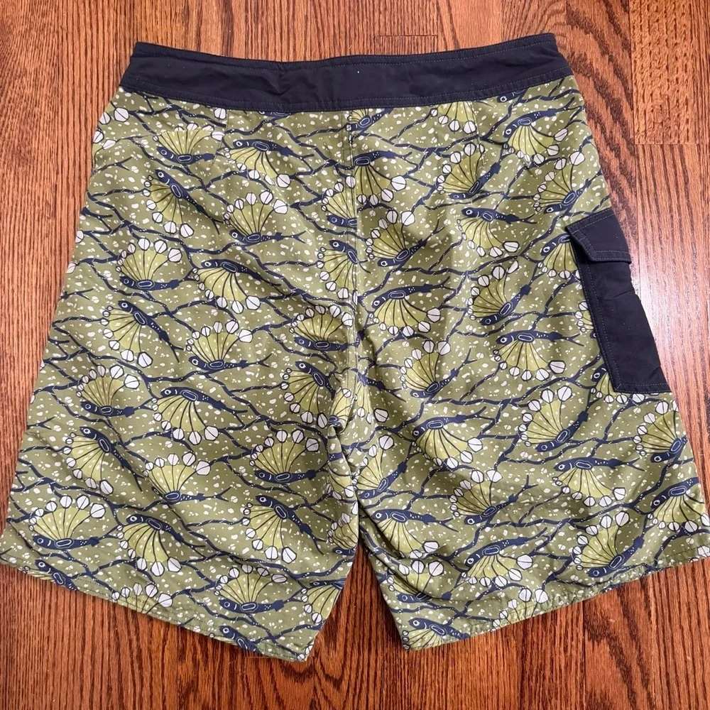 Patagonia Board Shorts Green Navy Size 30